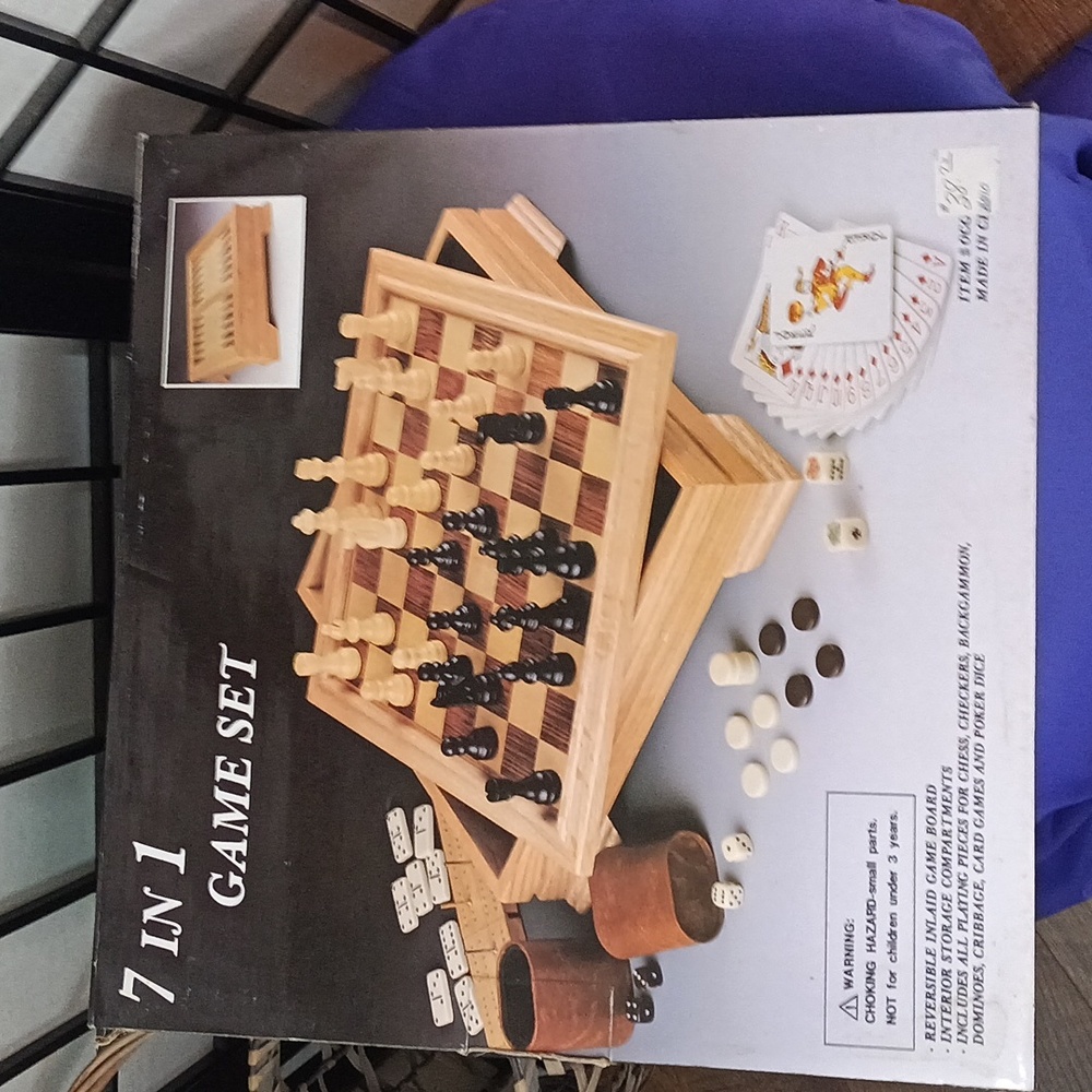 7 in 1 Game Set♟️♣️🎲 - Picture 3 of 4